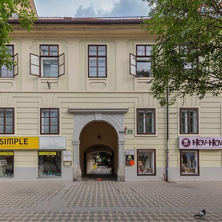 By The Walnut Tree Apartment Ljubljana Exterior photo